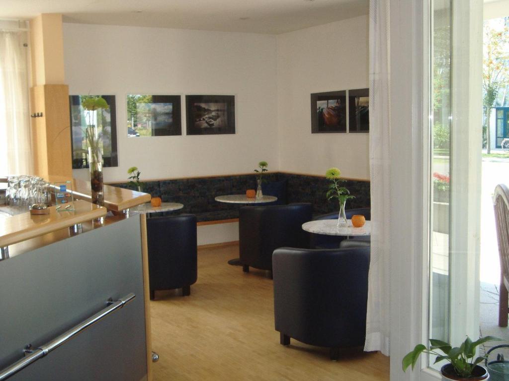 Prima Hotel Havelland Gross Kreutz Bagian luar foto